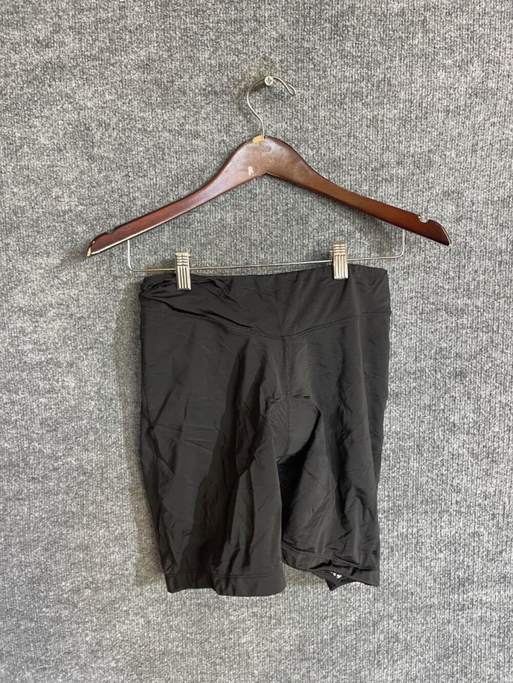 Canari Cycling Shorts Mens Large Black Padded Chamois 9.5 Inseam Bike Stretch